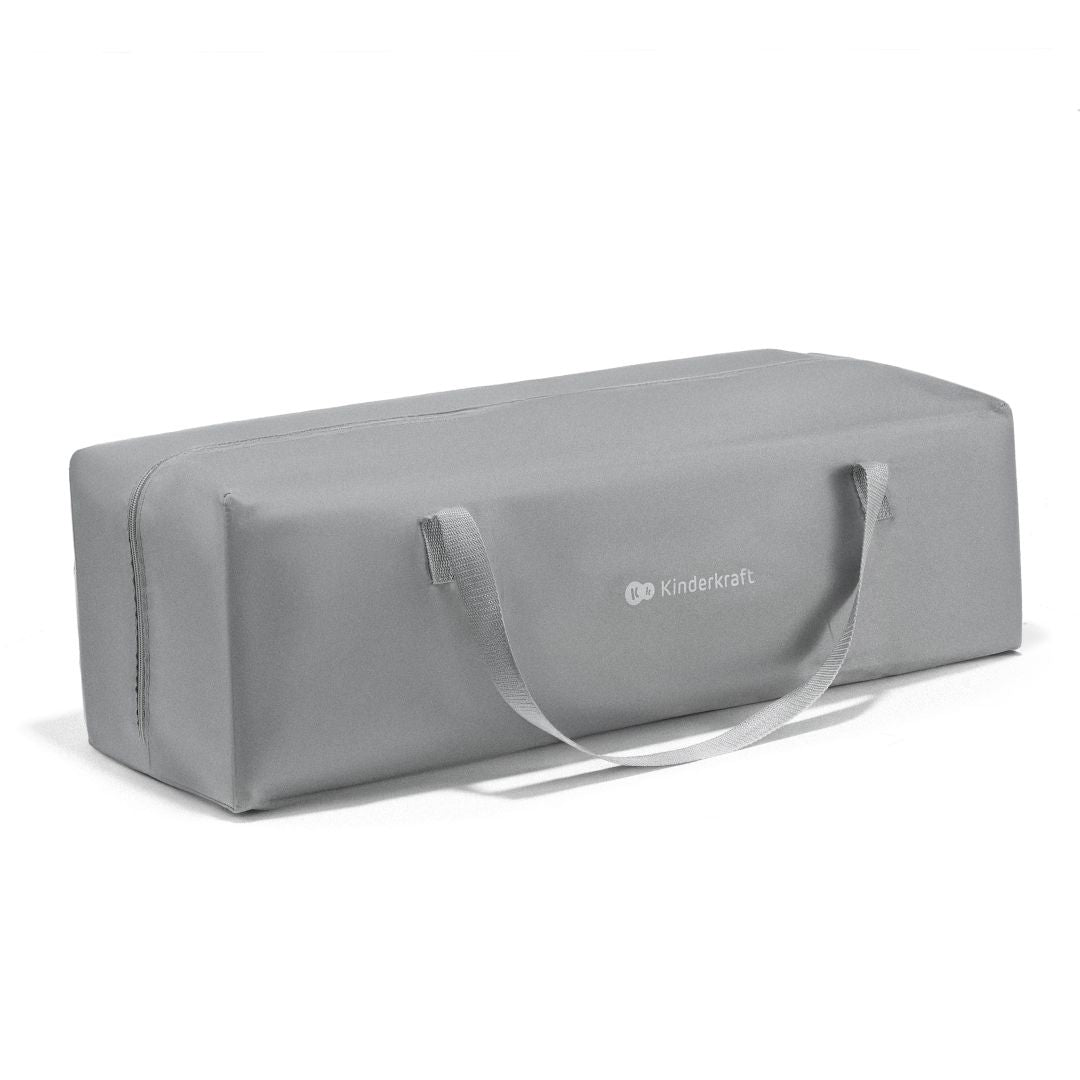 Bolsa de transporte incluida del corral plegable Kinderkraft ZIKI, compacta con asas para transportar fácilmente a casa de los abuelos o de viaj